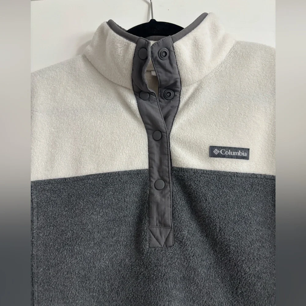 Columbia Women’s Medium Half Snap Pullover Fleece | White + Grey - Picture 2 of 5